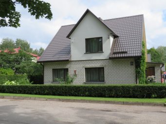 Dārza iela 6