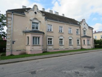 Raiņa iela 1