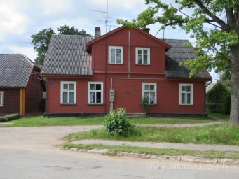 Raiņa iela 11