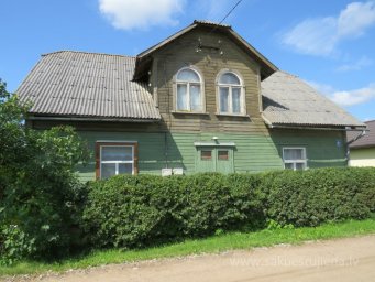 Pils iela 4