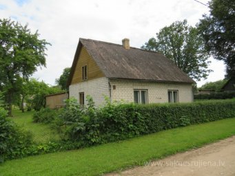 Kalēju iela 12