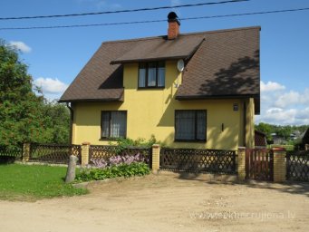 Mērnieku iela 11
