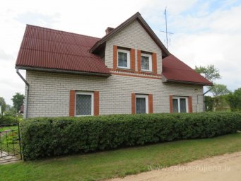 Kalēju iela 27