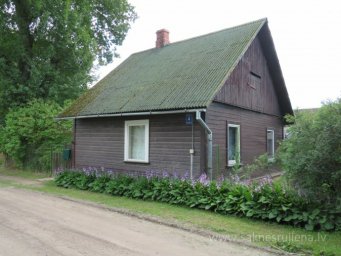 Kārļa iela 4