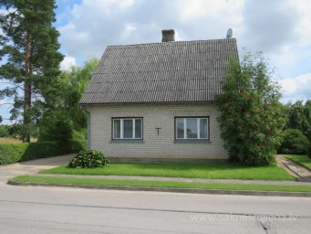 Raiņa iela 12