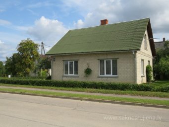 Raiņa iela 32