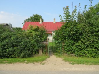 Pērnavas iela 11