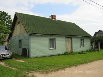 Kalēju iela 18